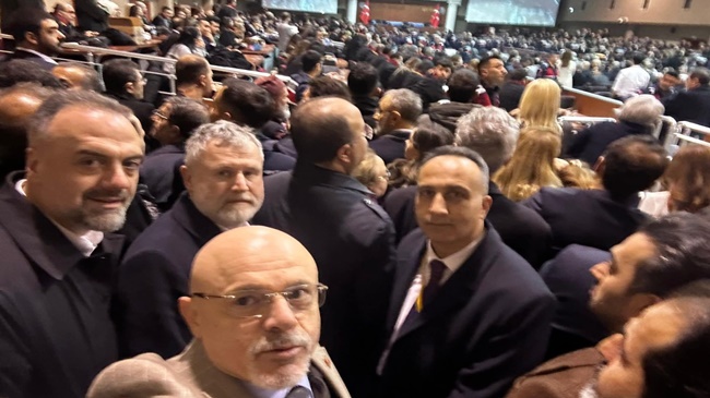 SOLMAZ, İMAMOĞLU’NUN  DURUŞMASINA KATILDI